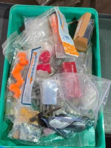 DESCRIPTION: (1) TRAY OF MISC TOOLING QTY: 1