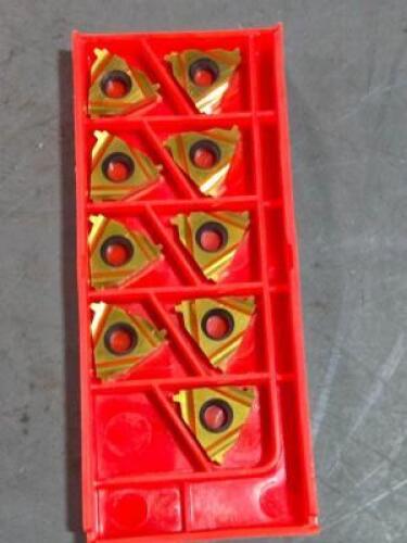 DESCRIPTION: (9) LAYDOWN THREADING INSERTS BRAND MODEL CARMEX 16IR12ACME P25C SIZE: 10 TPI RETAIL$: $210.24 QTY: 9