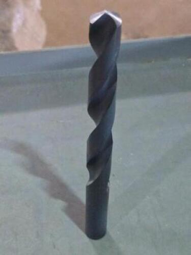 DESCRIPTION: (4) HSS BLACK OXIDE JOBBER DRILL BITS BRAND MODEL UNKNOWN D/AN9/16 SIZE: 9/16" RETAIL$: $91.64 QTY: 4