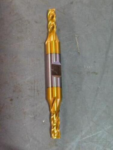 DESCRIPTION: (1) HSS DE SQ END MILL BRAND MODEL CLEVELAND C39324 SIZE: 7/32" IDA RETAIL$: $47.11 QTY: 1