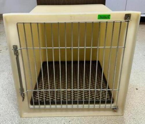 PLASTIC KENNEL