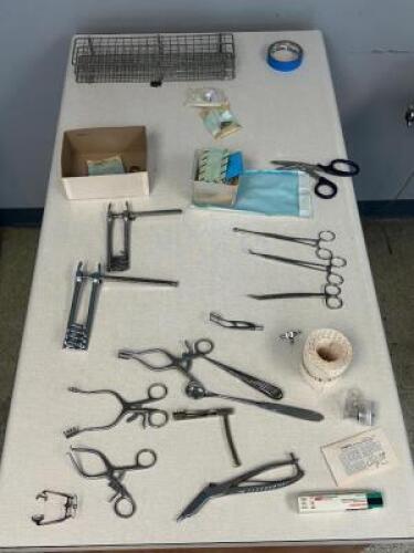 LARGE GROUP OF ASSORTED MEDICAL TOOLS