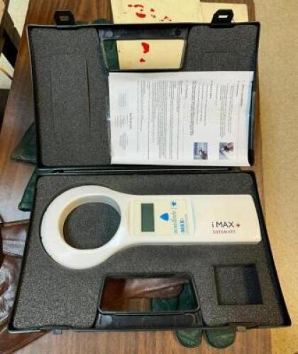 i MAX PORTABLE READER