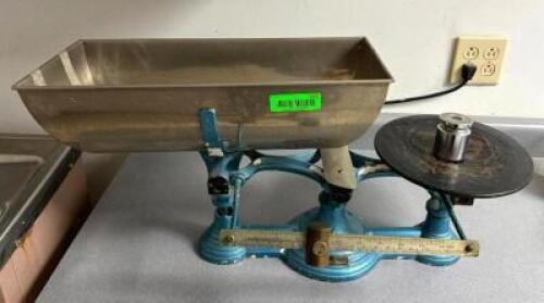 HENRY TROEMNER VINTAGE 25 LB. LEVEL