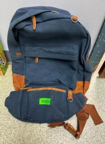 BACKPACK WITH TOILETRY BAG
