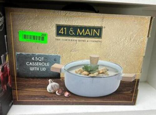 4.5 QT CASSEROLE DISH WITH LID