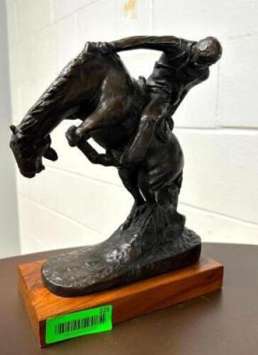 12" WESTERN STATUE