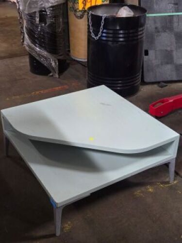 DESCRIPTION: (1) POCKET TABLE INFORMATION: LIGHT BLUE, SEE INSPECTION SIZE: 29.5" X 29.5" QTY: 1