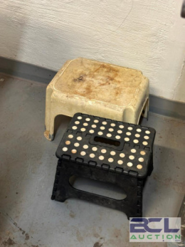 (2) - STEP STOOLS