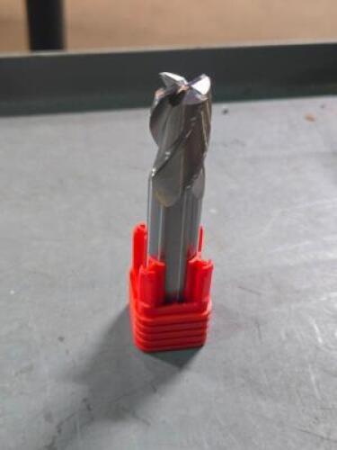 DESCRIPTION: (1) SOLID CARBIDE GP STUB SQ ENDMILL BRAND MODEL FULLERTON 32153 SIZE: 5/8" DIA RETAIL$: $163.98 QTY: 1