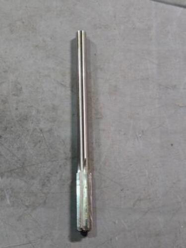 DESCRIPTION: (1) HSS CHUCKING REAMER BRAND MODEL MADE IN USA 72034598 SIZE: 0.4590" DIA RETAIL$: $70.86 QTY: 1