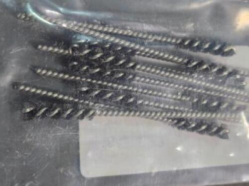 DESCRIPTION: (40) POWER TUBE BRUSH BRAND MODEL WEILER 21072 SIZE: 1/8" SD RETAIL$: $280.00 QTY: 40