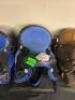 DESCRIPTION: SYNTHETIC LEATHER BARREL RACING SADDLE BRAND/MODEL: JD IMPORTS KT-18009 INFORMATION: BLUE, HEADSTALL, REINS, BREAST COLLAR SIZE: 14" LOCA - 2