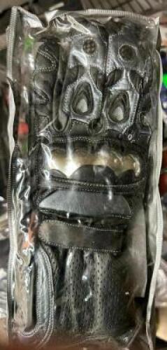 DESCRIPTION: KEVLAR PREMIUM RACING GLOVES SIZE: MEDIUM LOCATION: SR2 QTY: 1
