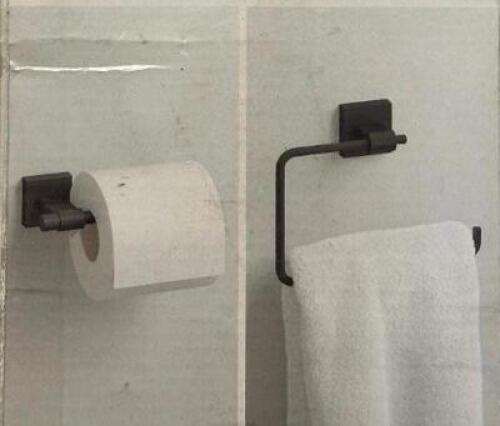 THREE PIECE BATH HARDWARE SET