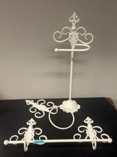 THREE PIECE BATH HARDWARE SET