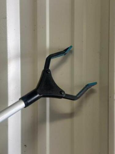 GRABBER ARM