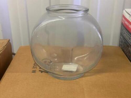 CASE OF FISH BOWLS