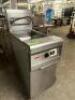 DESCRIPTION FRYMASTER 40 LB. GAS DEEP FRYER. NO BASKETS. BRAND / MODEL: FRYMASTER PMJ145ESD ADDITIONAL INFORMATION NATURAL GAS. LOCATION BAY 6 QTY 1
