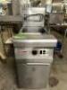 DESCRIPTION FRYMASTER 40 LB. GAS DEEP FRYER. NO BASKETS. BRAND / MODEL: FRYMASTER PMJ145ESD ADDITIONAL INFORMATION NATURAL GAS. LOCATION BAY 6 QTY 1 - 2