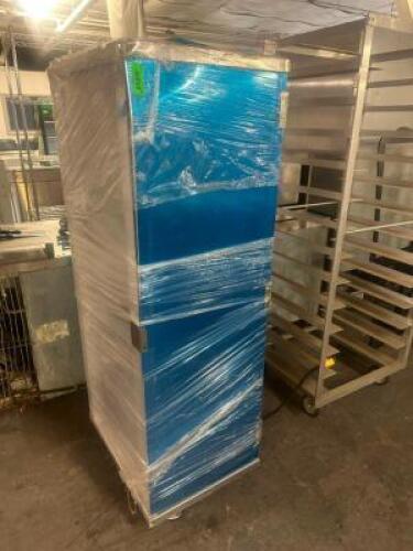 DESCRIPTION ENCLOSED ALUMINUM 20 PAN TRAY RACK - NEW ADDITIONAL INFORMATION SMALL DENT IN CORNER LOCATION BAY 6 QTY 1