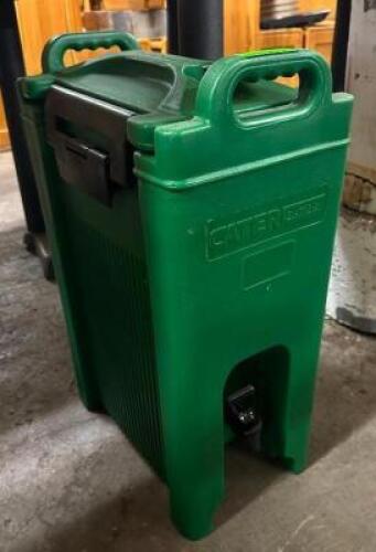 DESCRIPTION: CATER GATOR INSULATED BEVERAGE DISPENSER LOCATION: BAY 6 QTY: 1