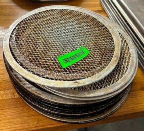DESCRIPTION: ASSORTED PIZZA SCREENS AS SHOWN SIZE: SEE PHOTOS LOCATION: BAY 6 QTY: 1