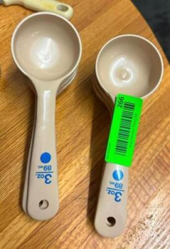 DESCRIPTION: (7) 3 OZ. PORTION CUPS LOCATION: BAY 6 QTY: 7
