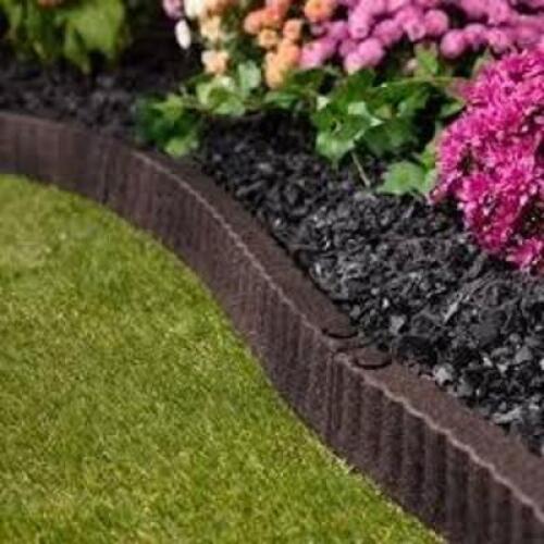 DESCRIPTION: (1) BOX OF (8) GARDEN BORDER EDGINGBRAND/MODEL: EXPERT GARDENERINFORMATION: BROWN, RUBBERSIZE: 2' X 3" X 24"RETAIL$: $44.00 EAQTY: 1