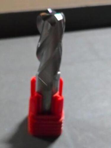 DESCRIPTION: (1) CARBIDE CORNER RADIUS END MILLS BRAND MODEL FULLERTON 33802 SIZE: 5/8" DIA R.1250 RETAIL$: $201.98 QTY: 1