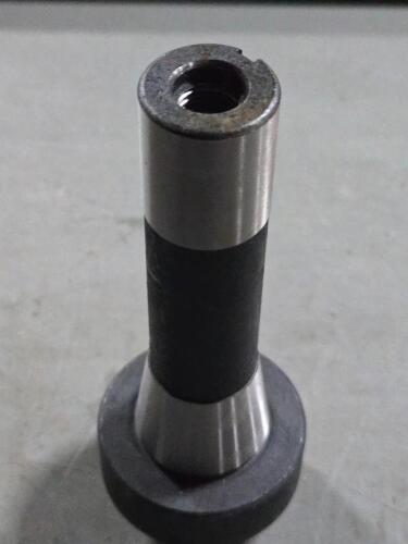 DESCRIPTION: (1) TAPER SHANK BORING HEAD BRAND MODEL VC 06768287 SIZE: 7/8-20 RETAIL$: $55.19 QTY: 1
