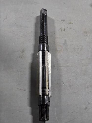 DESCRIPTION: (1) ADJUSTABLE HAND REAMER BRAND MODEL WESTWARD 4LGT7 SIZE: 1-11/32" MAX RETAIL$: $81.64 QTY: 1