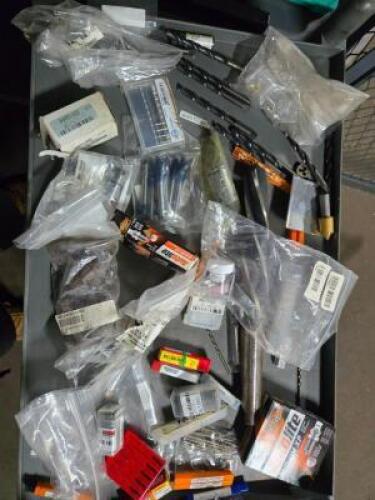 DESCRIPTION: (1) TRAY OF MISC ITEMS QTY: 1