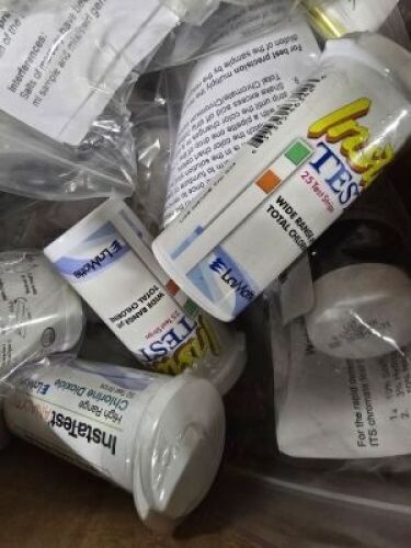 DESCRIPTION: (1) BOX OF APROX (50) ASSORTED TEST STRIPS BRAND/MODEL: VARIOUS INFORMATION: CHROMIUM, TOTAL CHLORINE, WIDE RANGE PH QTY: 1