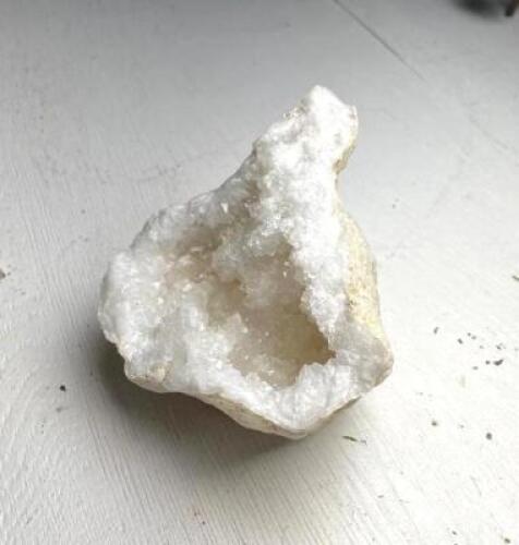 4" X 3" WHITE MOROCCAN GEODE
