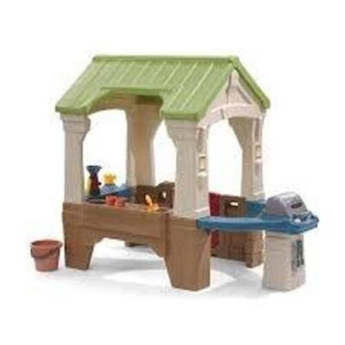 DESCRIPTION: (1) GREAT OUTDOORS PLAYHOUSE BRAND/MODEL: STEP 2 RETAIL$: $279.99 EA QTY: 1