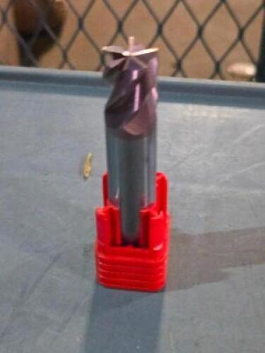 DESCRIPTION: (2) CARBIDE SQ END MILL BRAND MODEL FULLERTON 37654 SIZE: 5/8" DIA RETAIL$: $151.99 QTY: 2