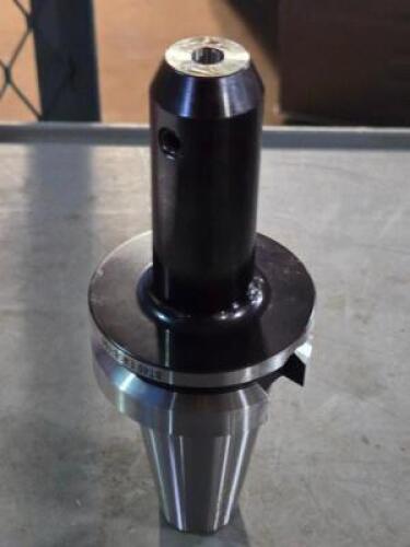 DESCRIPTION: (2) BT40 END MILL HOLDERS BRAND MODEL AV 4GZG8 QTY: 2