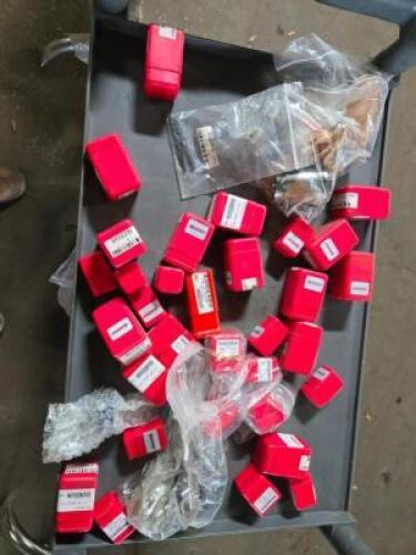 DESCRIPTION: (1) TRAY OF VARIOUS ACCUPRO COLLETS QTY: 1