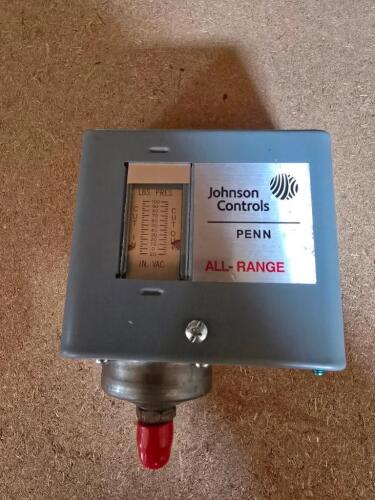 DESCRIPTION: (1) PRESSURE REGULATOR BRAND/MODEL: JOHNSON CONTROLS/P70JA-33 RETAIL$: $137.37 QTY: 1