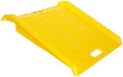 DESCRIPTION: (1) LOADING RAMP INFORMATION: HI-VIZ YELLOW SIZE: 32" X 43" X 8 RETAIL$: $160.52 EA QTY: 1