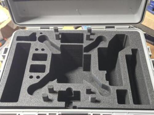 DESCRIPTION: (1) HARD SIDE ROLLING DRONE CASE BRAND MODEL COPTER CASE SIZE: 24X14X8" RETAIL$: $375.00 QTY: 1