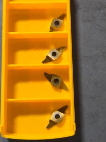 DESCRIPTION: (4) CARBIDE GROOVING INSERTS BRAND MODEL KENNAMETAL V10G-2.52L039 QTY: 4