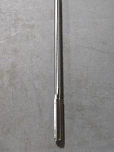 DESCRIPTION: (1) HSS CHUCKING REAMER BRAND MODEL MORSE 22211 SIZE: .0374" DIA RETAIL$: $195.60 QTY: 1