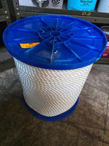 DESCRIPTION: (1) SPOOL OF VINYL ROPE SIZE: 1/2" X 600' QTY: 1