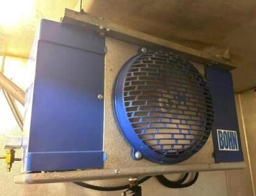 HEATCRAFT EVAPORATOR UNIT FOR WALK-IN AND COMPRESSOR. COMES ITH A 6' X 8' OLD BOX IF YOU WISH TO TAKE IT.