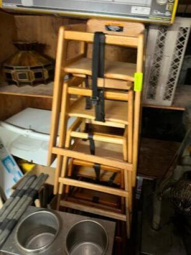 (3) - BOOSTER SEATS