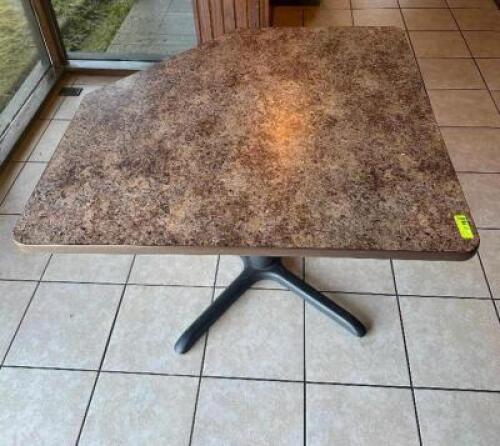 42" CORNER TABLE