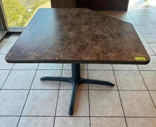 42" CORNER TABLE