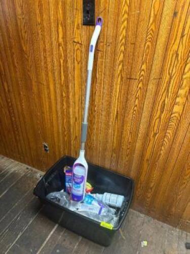SWIFFER MOP AND CLEANING SUPPLIES